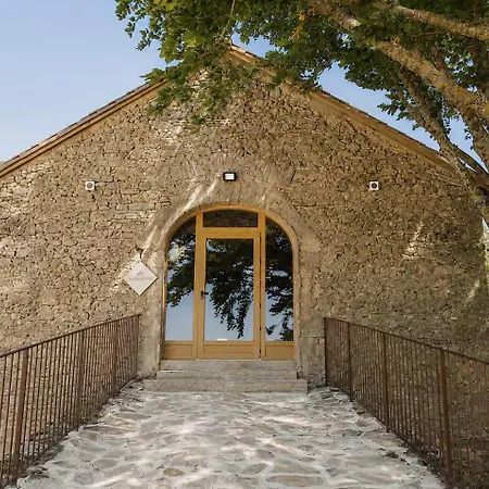 Apartment De Charme Dans Bergerie Renovee Creissels